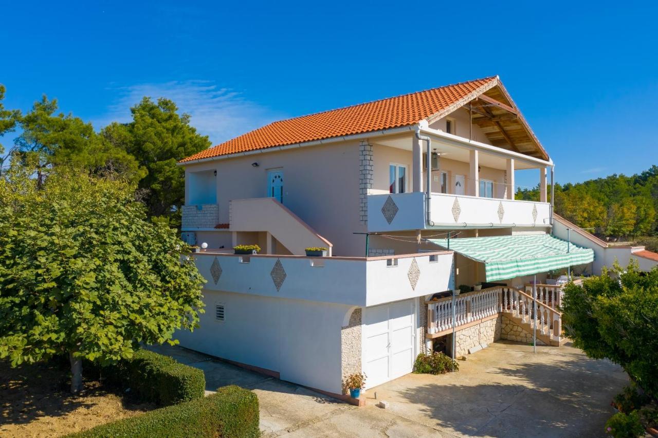 Apartments Luca Ražanac Esterno foto