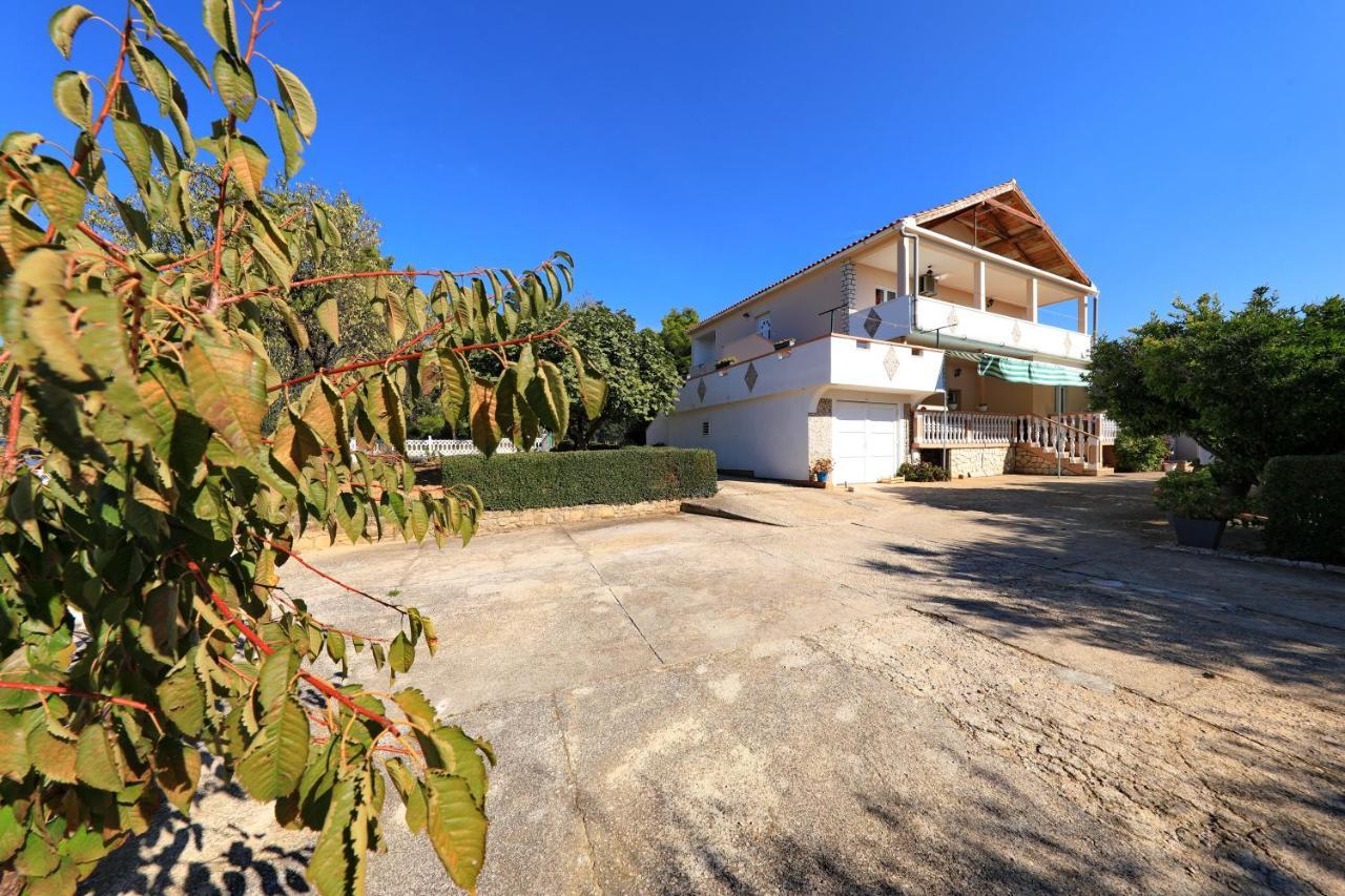 Apartments Luca Ražanac Esterno foto